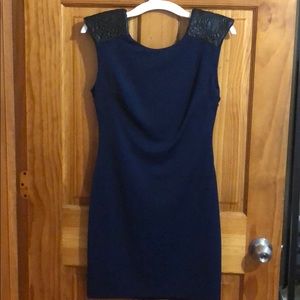 ⭐️3 for $20⭐️ Plus shipping Guess dress